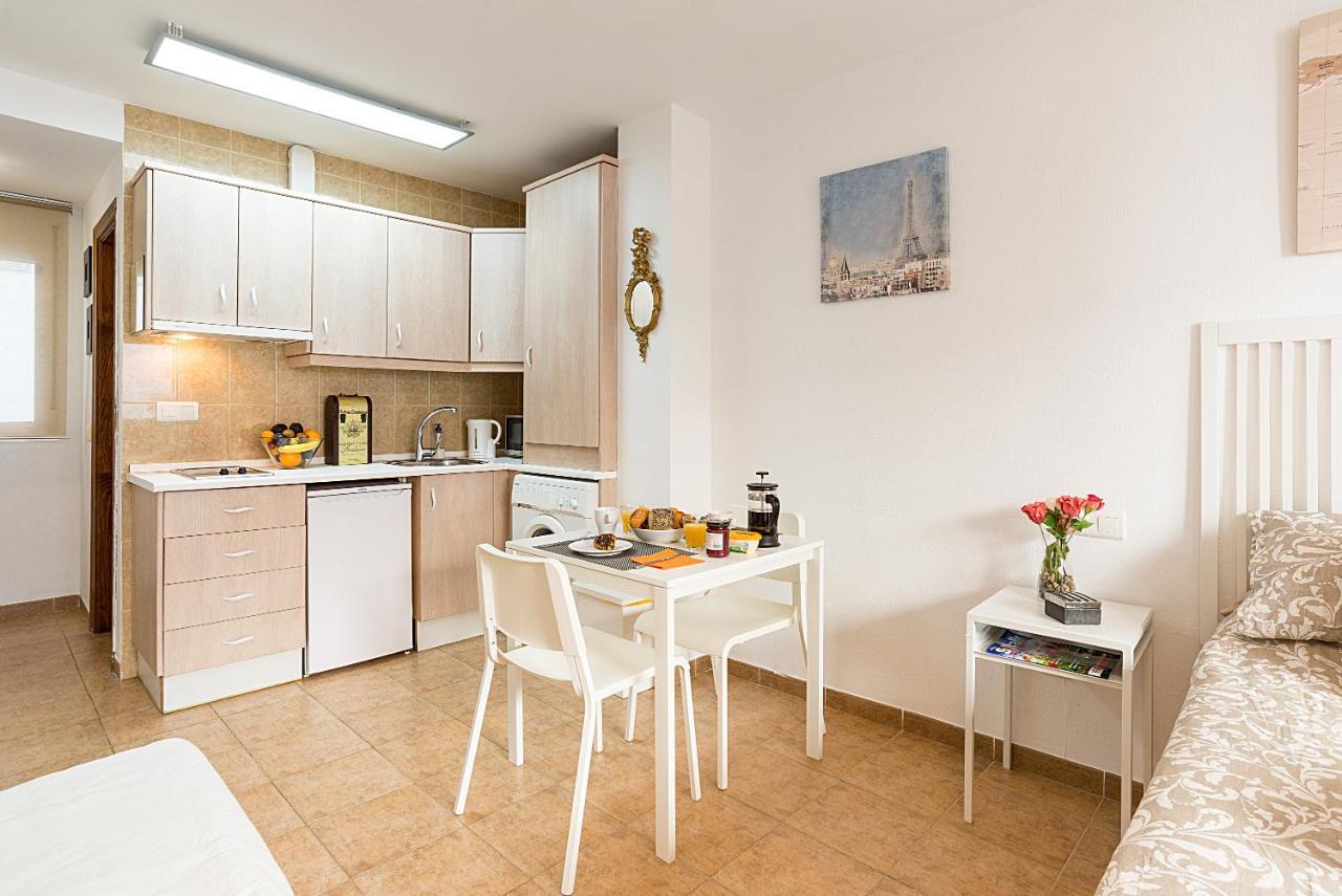 Studios Nerja Center E المظهر الخارجي الصورة